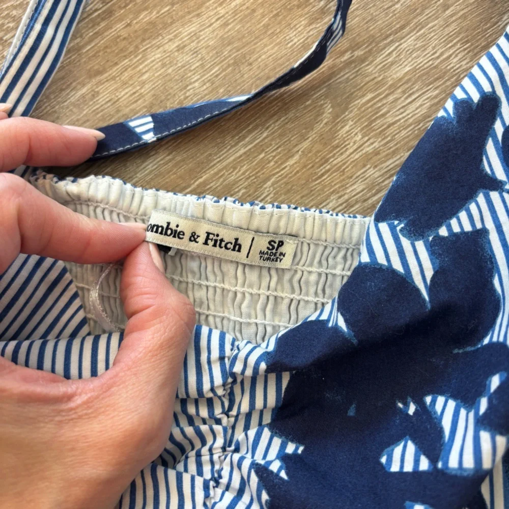 Abercrombie & Fitch Blue Striped Dress with Navy Floral Print Size SP - Picture 4 of 5